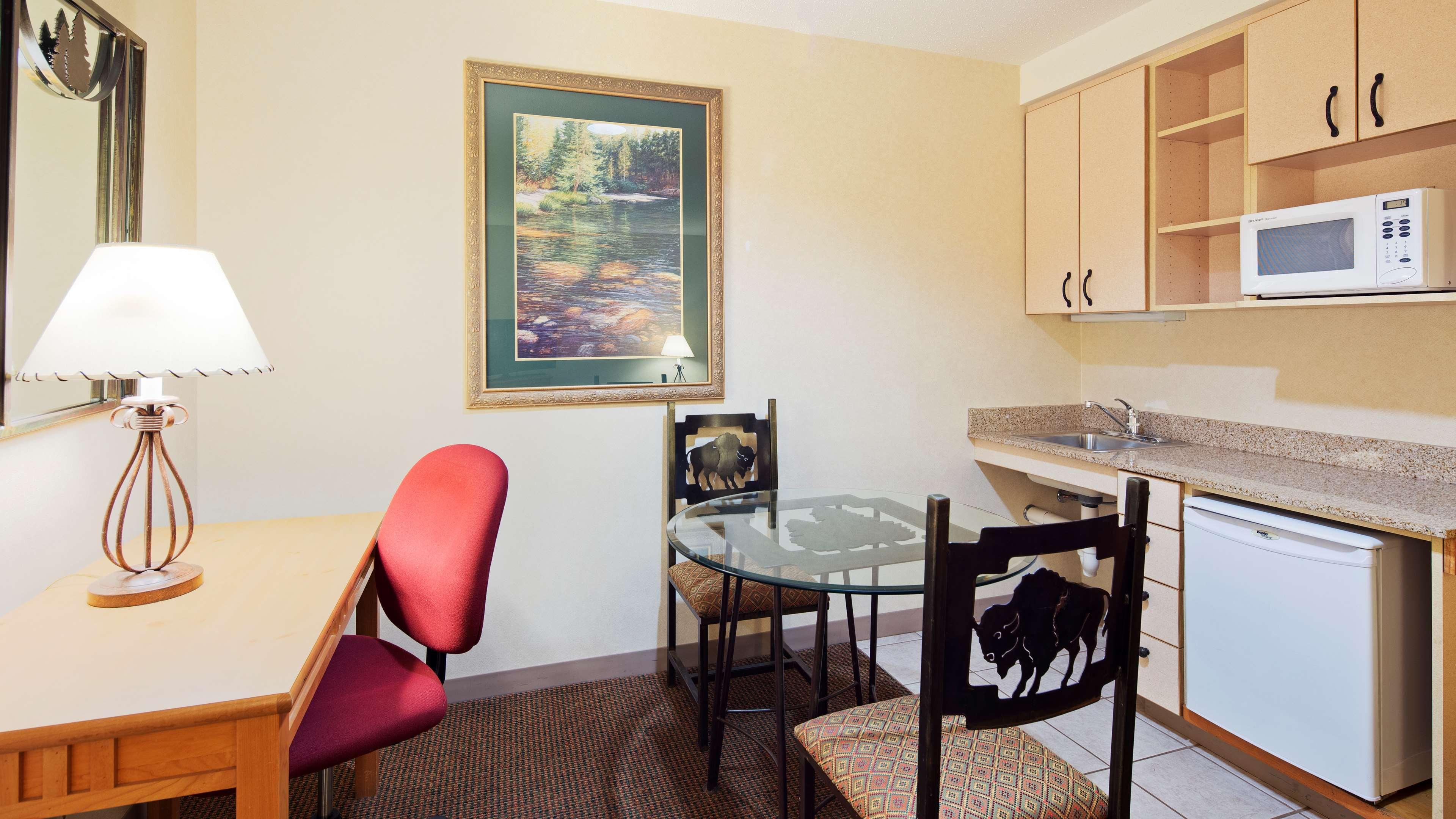 Best Western Golden Spike Inn & Suites Hill City Exterior photo