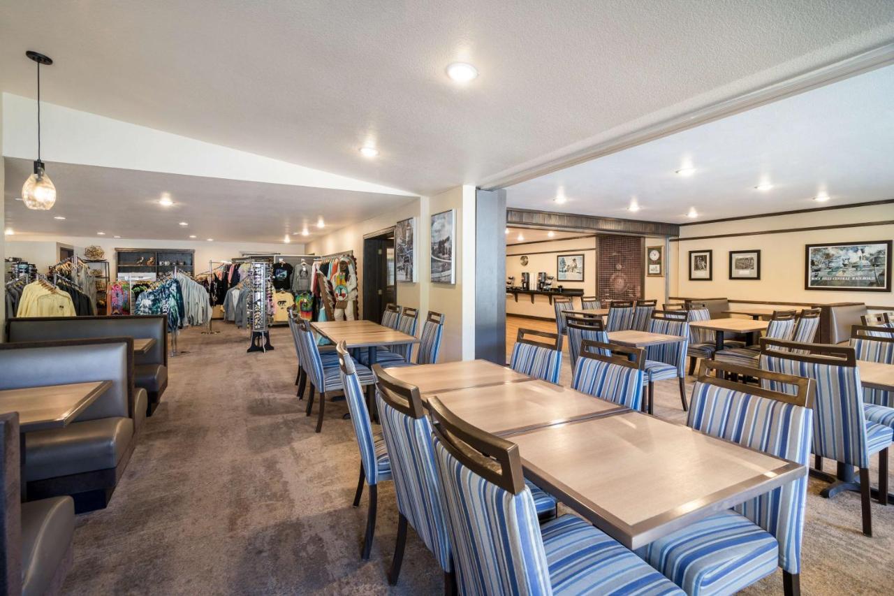 Best Western Golden Spike Inn & Suites Hill City Exterior photo
