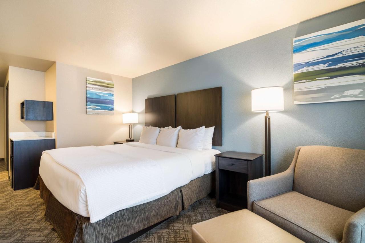 Best Western Golden Spike Inn & Suites Hill City Exterior photo