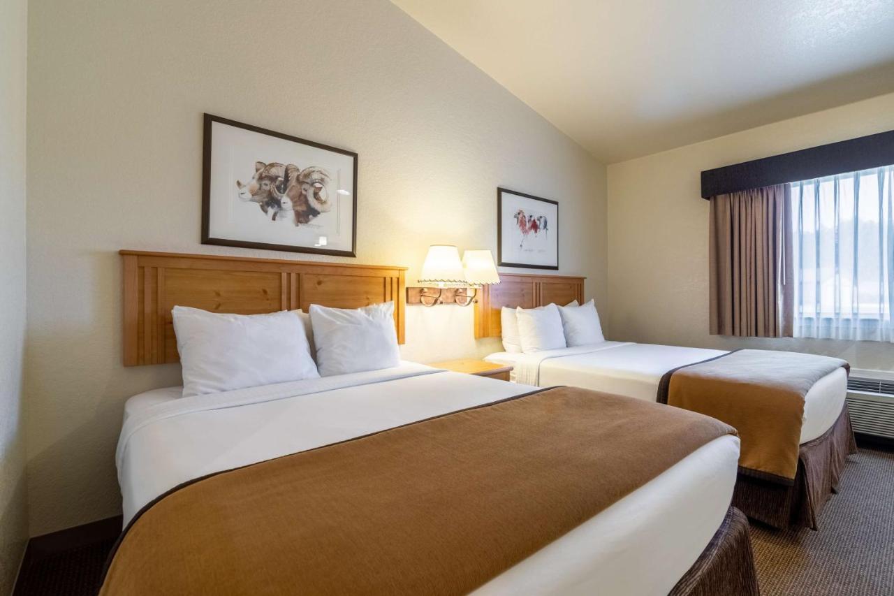Best Western Golden Spike Inn & Suites Hill City Exterior photo