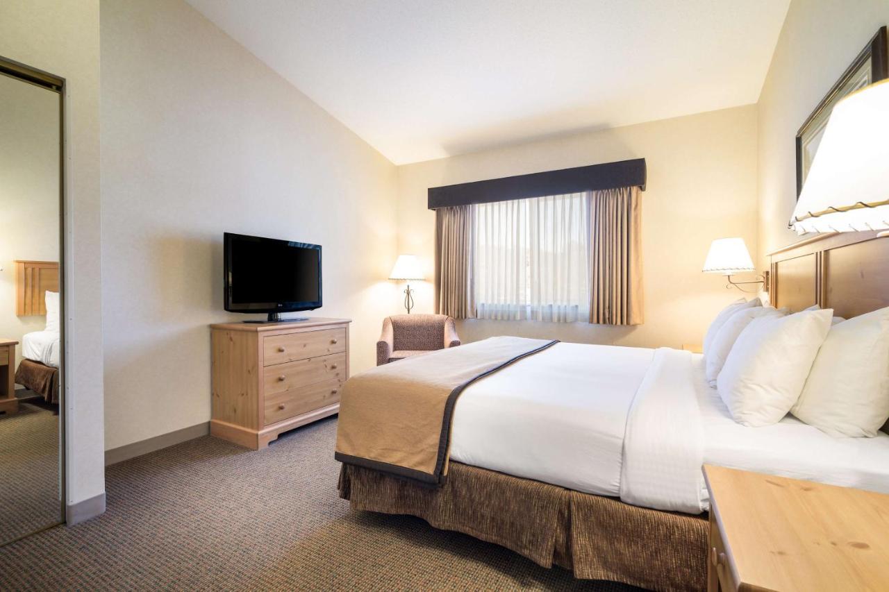 Best Western Golden Spike Inn & Suites Hill City Exterior photo